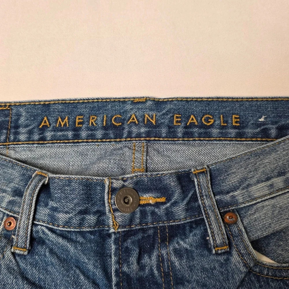 American Eagle Denim Shorts Men 30 Blue Distressed Shredded Raw Hem Mid Rise‎